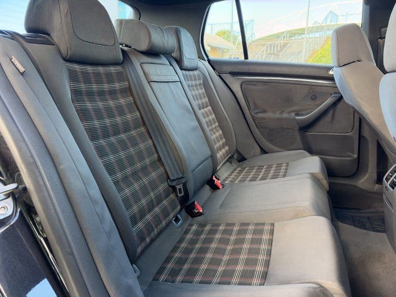 car-image-9