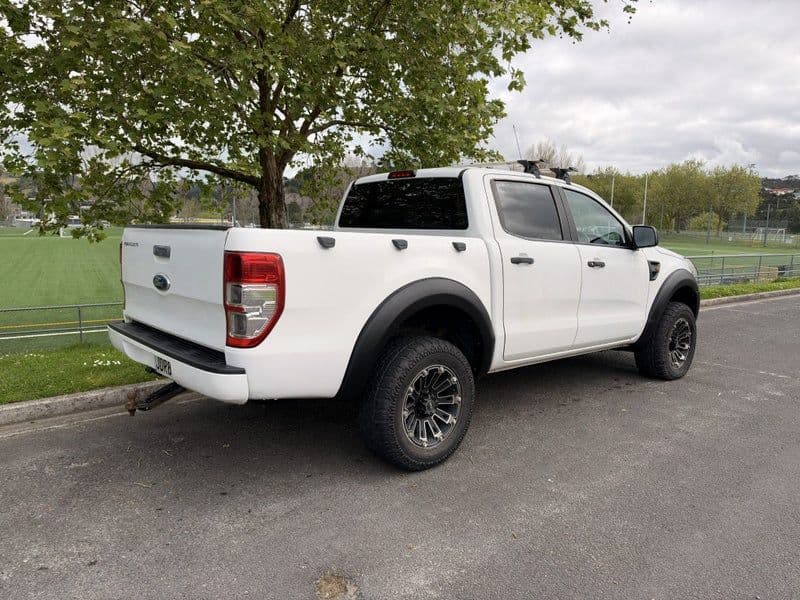 car-image-3